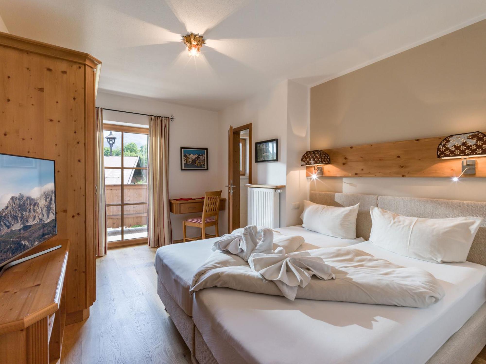 Landhaus Kitzhorn Appartement Hahnenkamm - By Nv-Appartements 基茨比厄尔 外观 照片