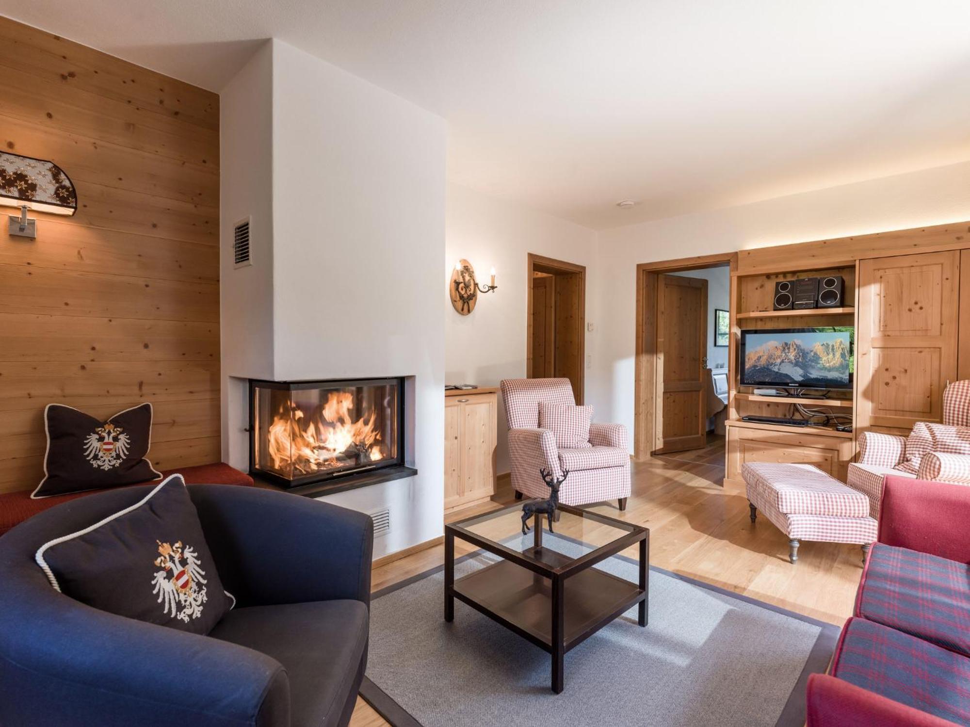 Landhaus Kitzhorn Appartement Hahnenkamm - By Nv-Appartements 基茨比厄尔 外观 照片